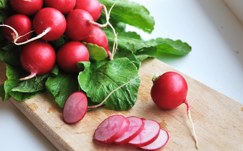 Radishes- A Crunchy, Low-Potassium Vegetable with a Peppery Kick