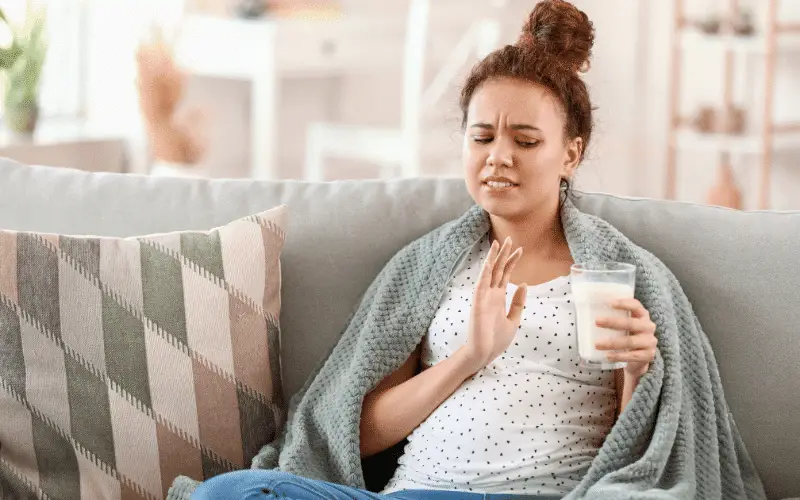 10 Dairy Allergy Symptoms and Milk Intolerance Symptoms You Need to Know