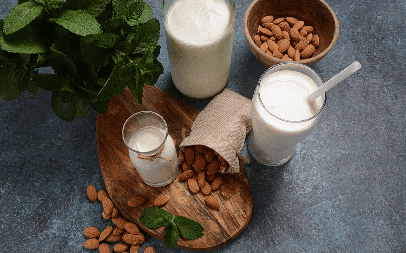 Alleviate UC Symptoms with Almond Milk