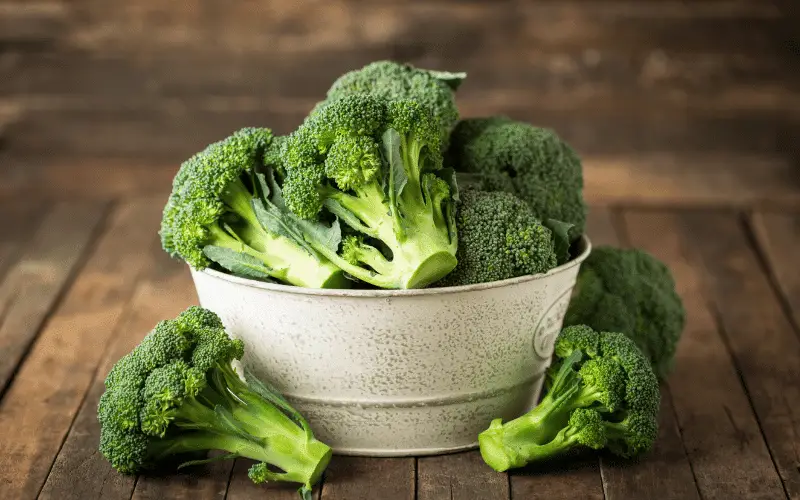 Broccoli A Low Sodium, Vitamin-Rich Vegetable