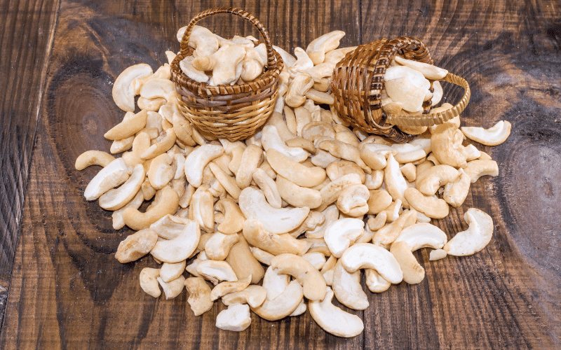 Cashews A Creamy, Nutrient-Dense Nut with a Hearty Iron Boost