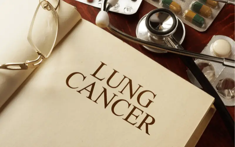 10 Signs of Lung Cancer You Shouldn't Ignore