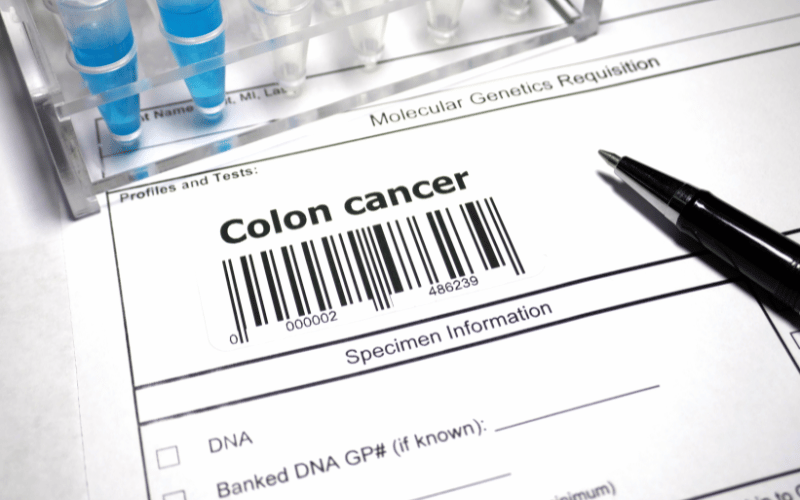 Navigating the Early Warning Signs of Colorectal Cancer
