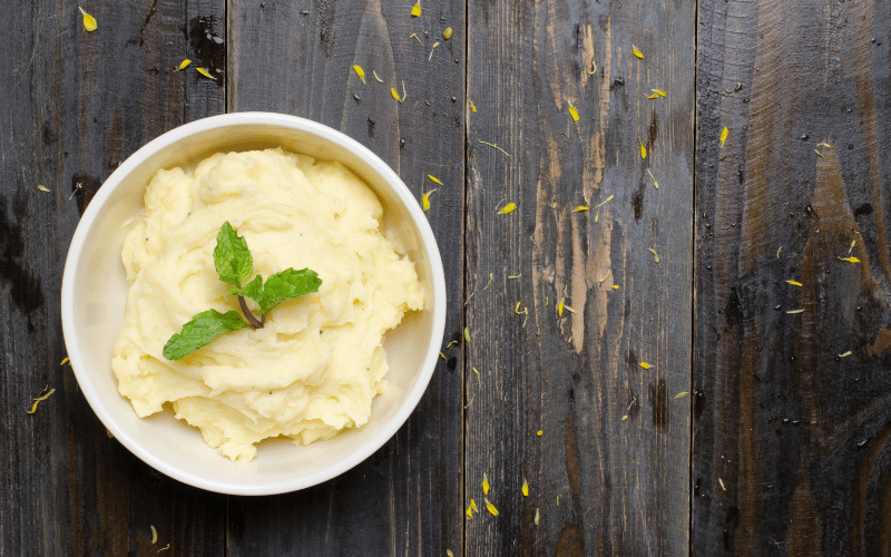 Mashed Potatoes A Comforting Embrace in a Bowl